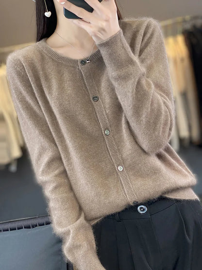 Vison Cashmere Cardigan – Klassisk Elegance og Uovertruffen Komfort